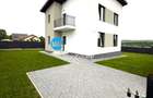 Vila Moderna, P+E, 400 teren, finisata,  asfalt, Valea Adanca Miroslava - 1