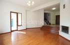 Vila cu 7 camere in complex rezidential - 2