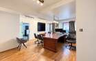 Spatiu comercial / birouri  - 230 mp |  Parcare privata