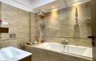 Apartament cu 3 camere de închiriat - 3