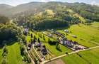 Domeniu de vanzare | 2 Case | Teren 5800 mp | Bucsoaia, C-5511 - 2