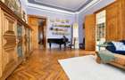 Apartament în Piața Libertății | Clădire istorică, balcon cu vedere spre piață - 16