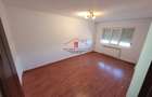 De vanzare apartament 3 camere - cu centrala pe Gaz! - 1