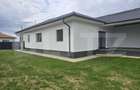 Casa 2 camere, 120 mp -7.8 ari teren . Lazuri - 3