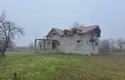 Casa Radulesti, an 1996 ,la rosu, 2.000 mp teren , 310 mp casa - 4