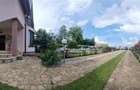 Vila de vanzare 260 mp cu anexe 40 mp si teren 1600 mp - 10