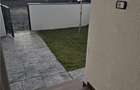 Duplex pe parter - 2 dormitoare - 2 bai - zona in dezvoltare - 12