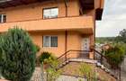Casă de închiriat în Sărărie – 360 mp, 7 camere și 2 locuri de parcare - 2