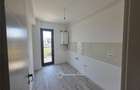 Apartament o camere decomandat - Rediu - 2