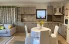 Apartament cu 3 camere in vila, 70mp, parcare si curte proprie 50mp– Grigorescu - 2
