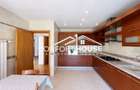 Vila  P+E+M, 6 camere, nemobilat, complex rezidential, IANCU NICOLAE - 14