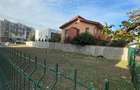 TEREN INTRAVILAN DE VANZARE -- COMPOZITORI - - 1