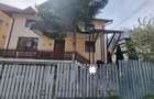 Vilă spațioasă de vanzare in Busteni-Oportunitate de investiție - 1