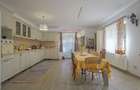 Vilă în zona Glăjărie, 10 camere, Sp + E + M, teren 2789 mp - 13