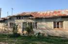 Casa individuala  4 camere, teren 4400 mp , Lazuri