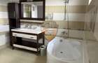 Vila Lux 5 camere P+1 210mp Lazu, 3 bai, 2 parcari, curte 500mp ansamblu 8 vile - 11