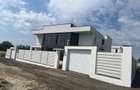 VILA DUPLEX, complex rezidential, utili 144mp, teren 150mp, loc. 1 Decembrie