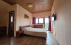 Casă Vilă cu 9 camere și piscină încălzită în localitatea Cornu