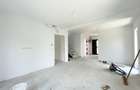 Duplex cu 5 camere despartit prin spatiu tehnic - Urseni - 2