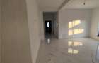 Duplex pe plan - teren generos - zona aproape de toate magazinele