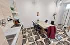 Apartament 3 camere, boxa, pod, parcare, Centru,  zona B-dul Eroilor