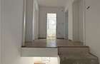 Duplex spatios - bucatarie inchisa - zona in plina dezvoltare - 11