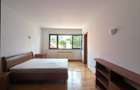 Apartament cu 5 camere, 2 terase si 2 locuri de parcare in Washington Residence!