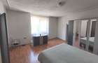 Casa cu 8 camere + 800mp teren Cisnadie zona Centrala - 2