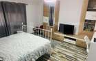 Casă de vânzare, teren de 1.000 mp, zona Titu - 10