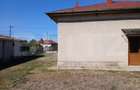 Casă de vânzare în Găești – 115 mp utili și teren 1.830 mp - 3