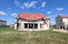Vilă la roșu, tencuită, 5 camere, 240 mp util, Sânmartin, teren 726 mp - 16