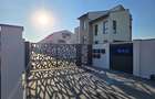 Casa de vanzare | 175mp | Duplex | Otopeni central | 700m fata de DN1 - 1