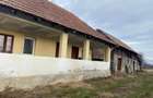 Casa situata in orasul Targu-Carbunesti , Localitatea Floresteni - 1