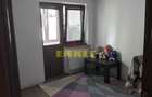 De vanzare apartament cu 2 camere, zona Scolii 7. - 1