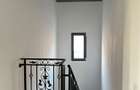 Direct proprietar vând vilă  P+1 în Lumina - 7
