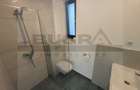 Apartament de 2 camere, 50mp, decomandat, zona UMF - 8