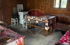 De vanzare Doua case , teren 7500 mp si anexe gospodaresti
