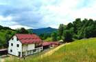 Cabană P+E+M mobilată, foișor, teren 15.000 mp – Vama, Bucovina