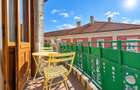 Apartament în Piața Libertății | Clădire istorică, balcon cu vedere spre piață - 21