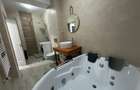 Priveliști uimitoare ale Munților Bucegi și relaxare în jacuzzi!