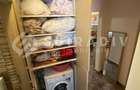Apartament cu 3 camere, 2 bai, parcare- zona UMF
