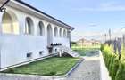 Casă elegantă, design mediteranean, demisol + parter, garaj, 1200 mp teren - 2