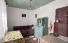Casă din cărămidă, 54 mp, teren 466 mp, zona Stefan cel Mare - 4
