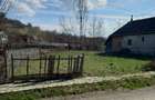 Teren intravilan intre case locuite, in Troita, - 1
