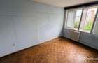 Apartament 2 camere, zona centrala, decomandat, etaj intermediar ! - 1