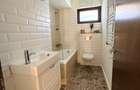 Casă tip duplex 4 camere 3 băi 3 locuri de parcare în Tunari - 16