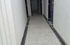 2 Camere Aproape De Predare/ Pallady