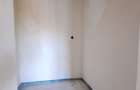 Apartament 3 camere, 2 bai, dressing, 70 mp Floresti