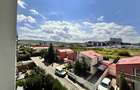 Apartament cu 3 camere la prima închiriere și parcare subterană