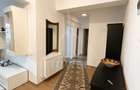 Apartament de închiriat – 3 camere, 2 băi, 72 mp